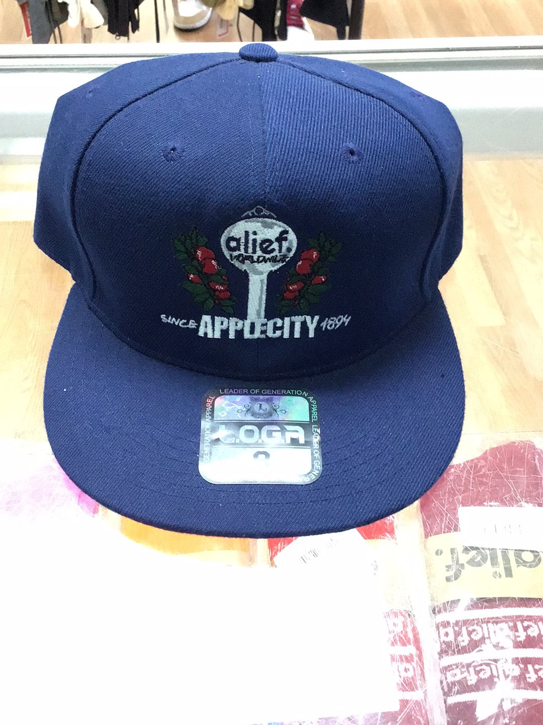 Applecity since 1894 (fitted) hat